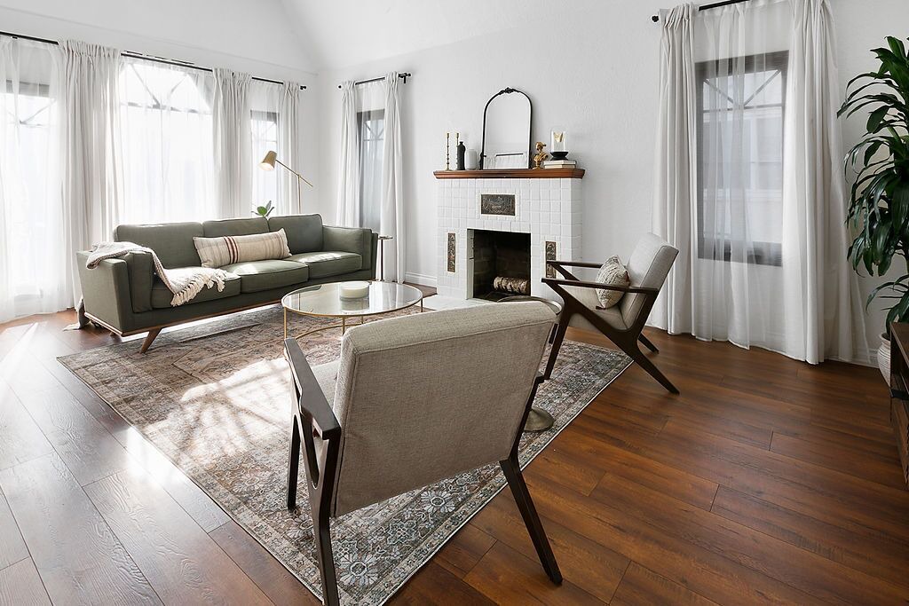 Photo of Livingroom in East Los Angeles