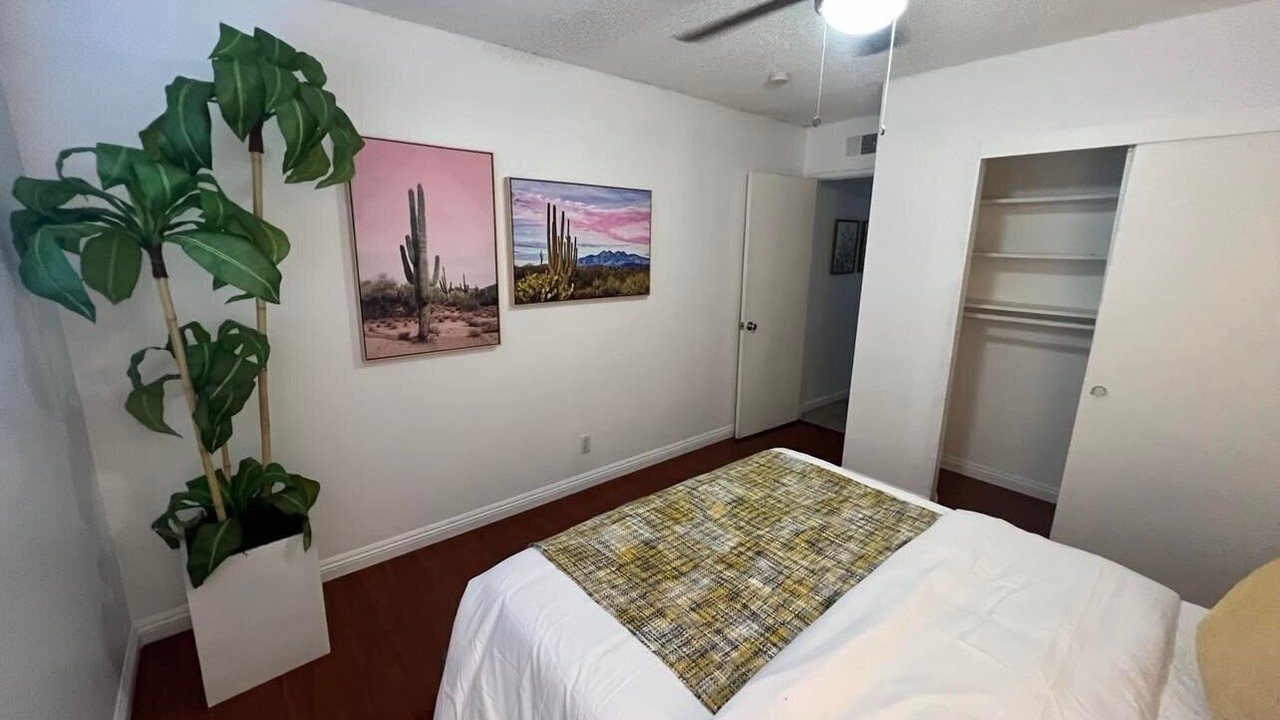 Photo of Bedroom in Old Towne