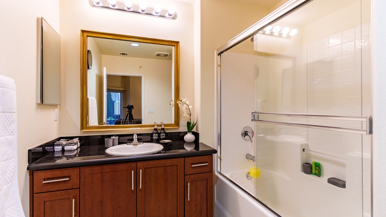 Photo of Bathroom in Wilshire