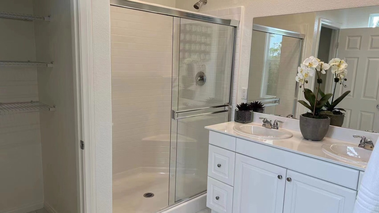 Photo of Bathroom in Ontario