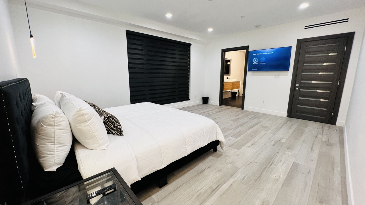 Photo of Bedroom in Van Nuys