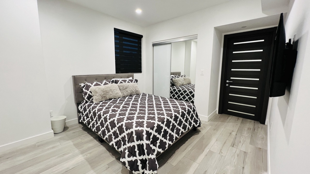 Photo of Bedroom in Van Nuys