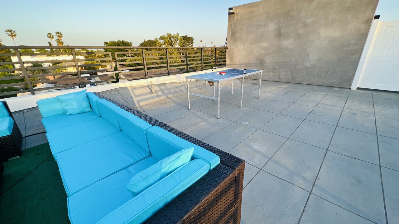 Photo of Patio Balcony in Van Nuys
