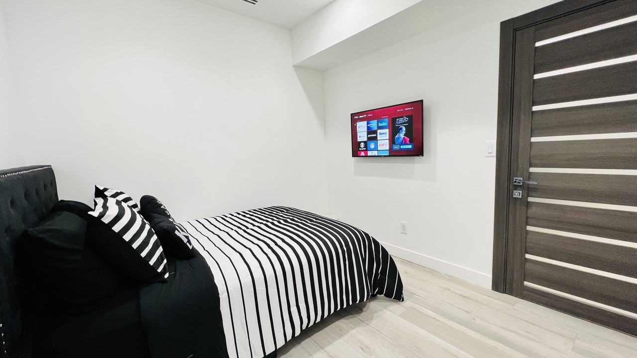 Photo of Bedroom in Van Nuys