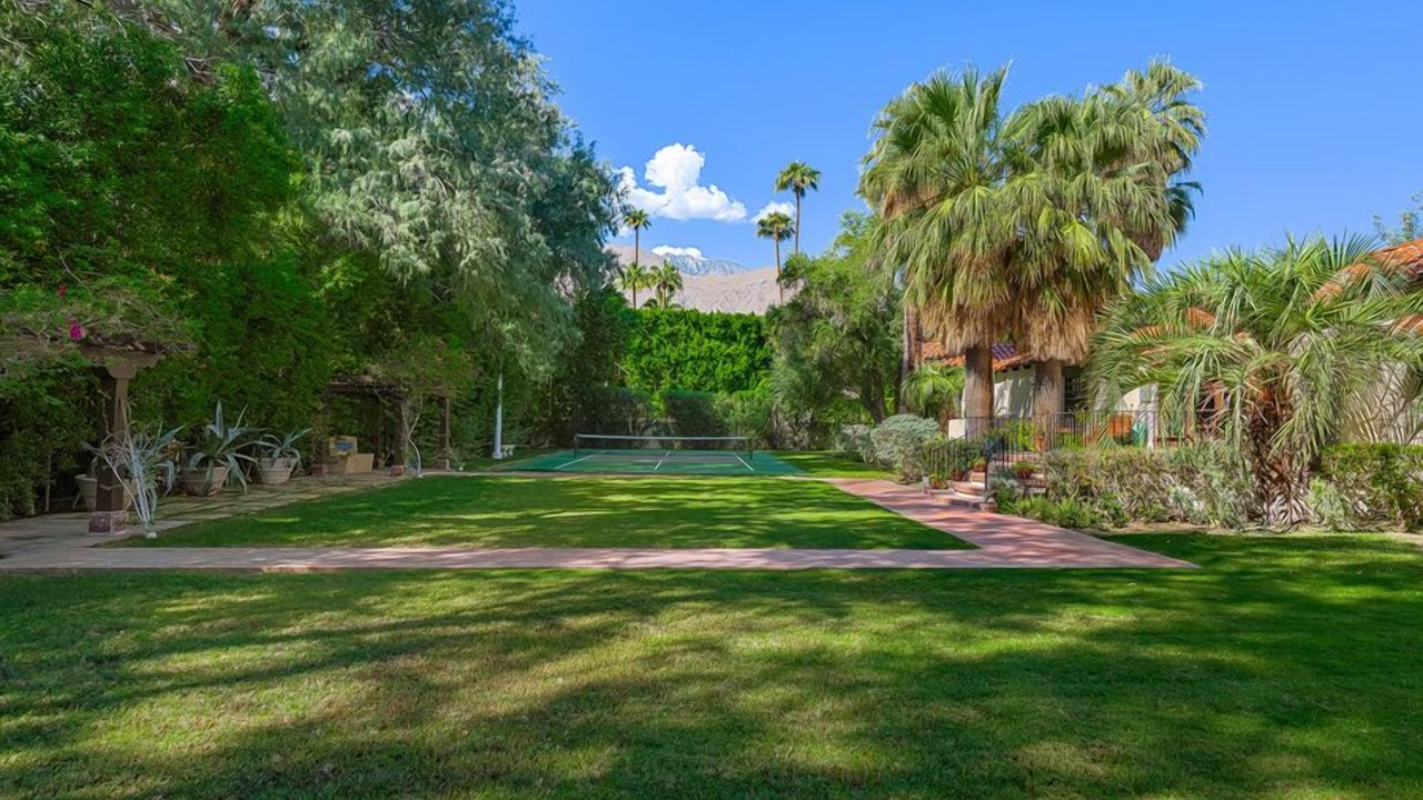 Photo of Outdoor in The Movie Colony