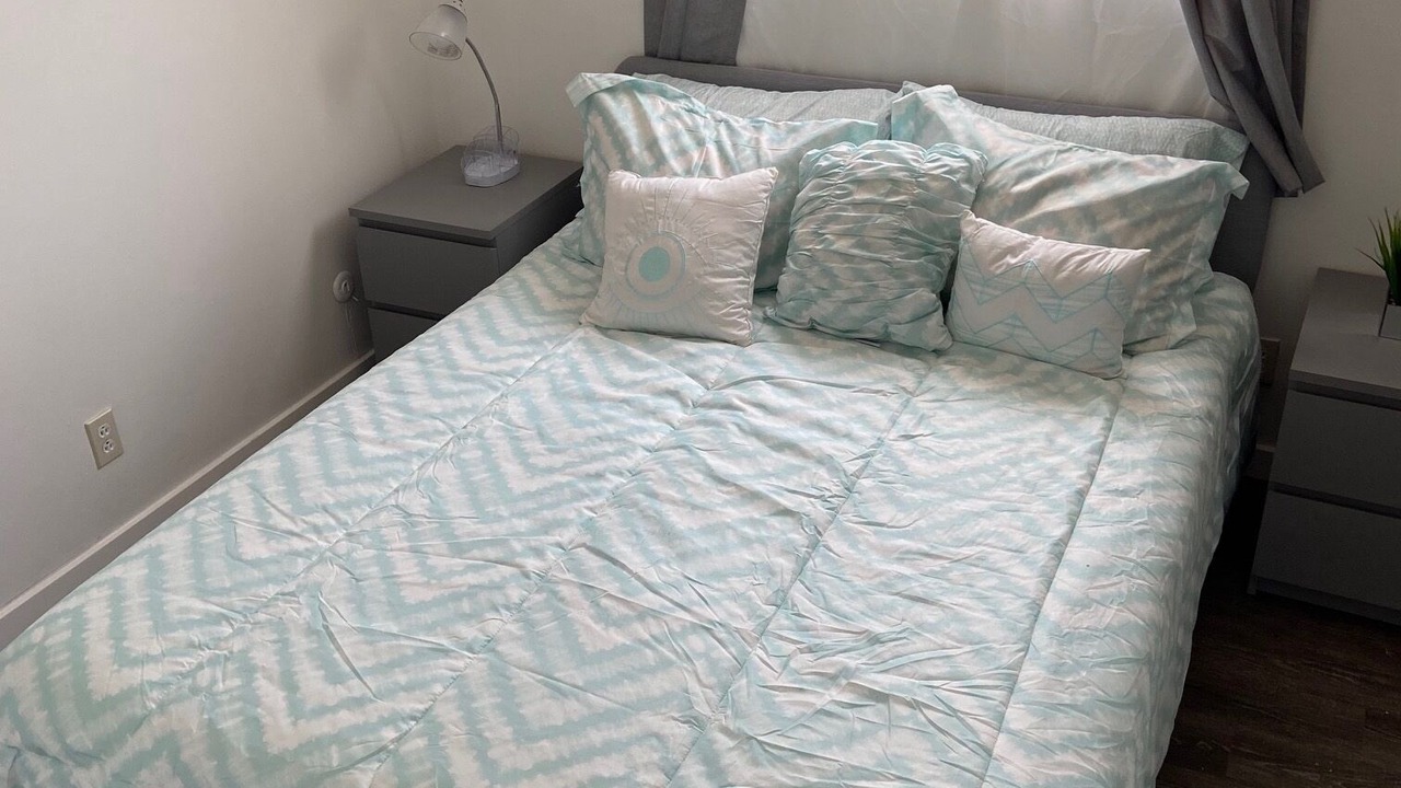 Photo of Bedroom in Harbor