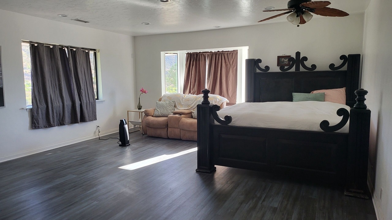 Photo of Bedroom in Agua Dulce
