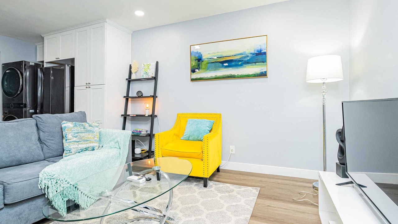 Photo of Livingroom in Altadena