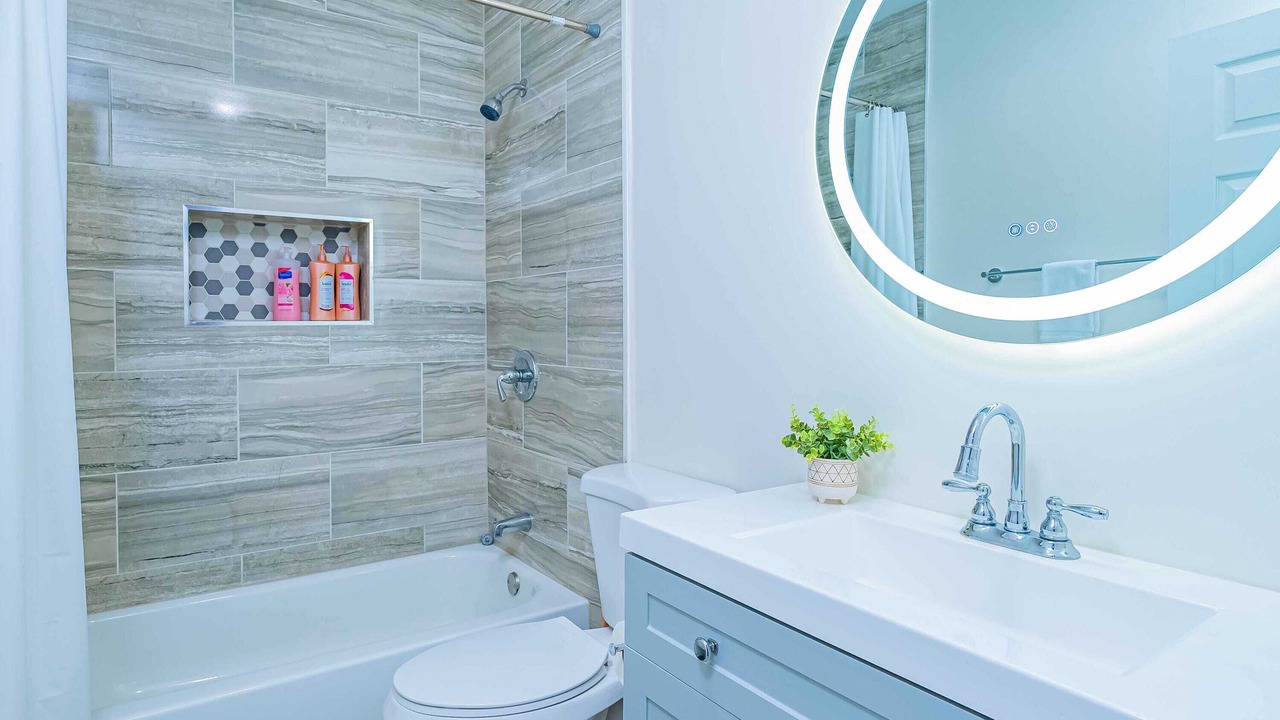 Photo of Bathroom in Altadena