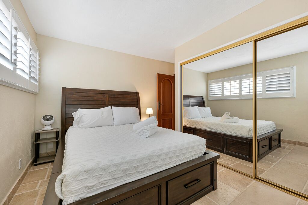 Photo of Bedroom in Hollywood Beach