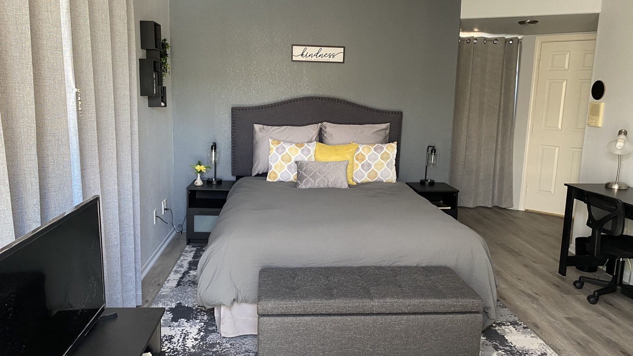 Photo of Bedroom in Del Cerro
