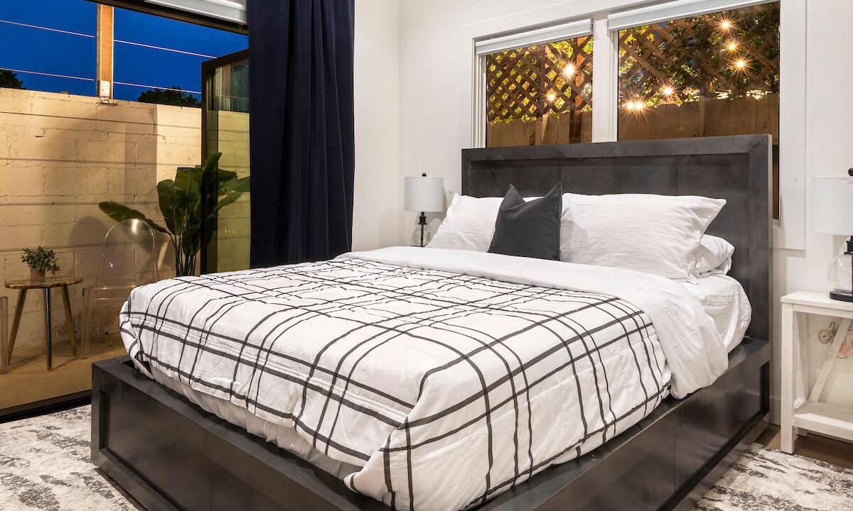 Photo of Bedroom in Carlson Park