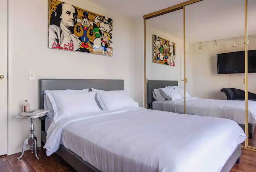 Photo of Bedroom in Beverly Grove