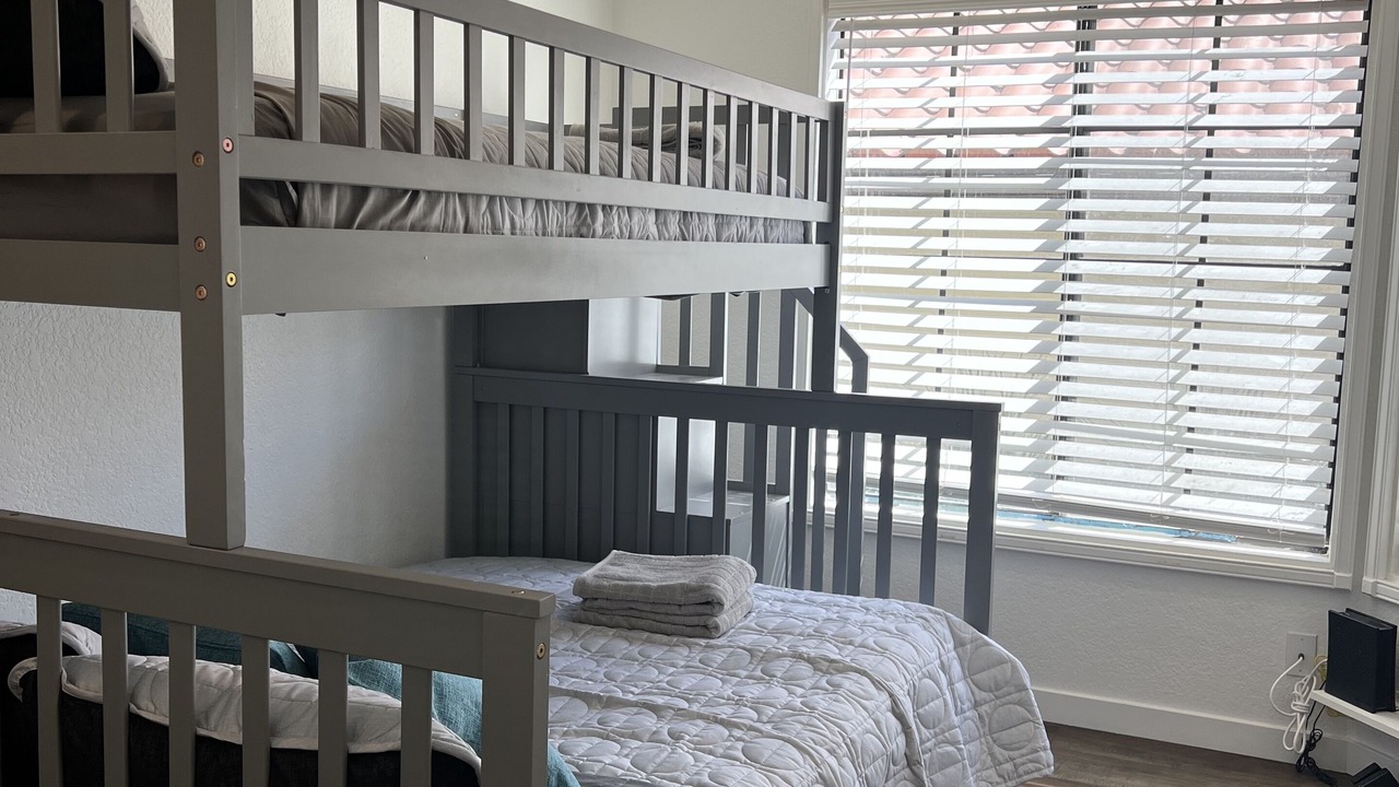 Photo of Bedroom in Hollywood Beach