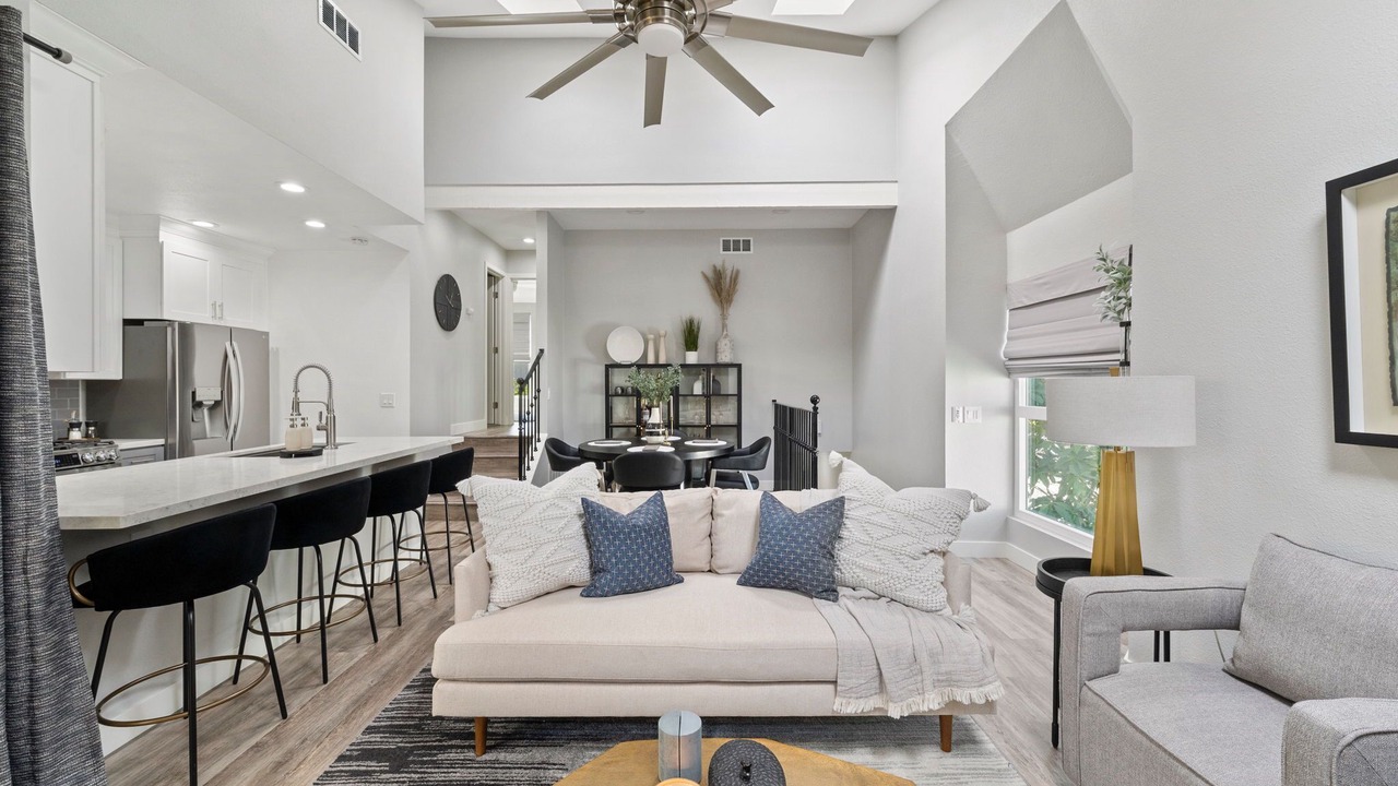 Photo of Livingroom in Santa Ana