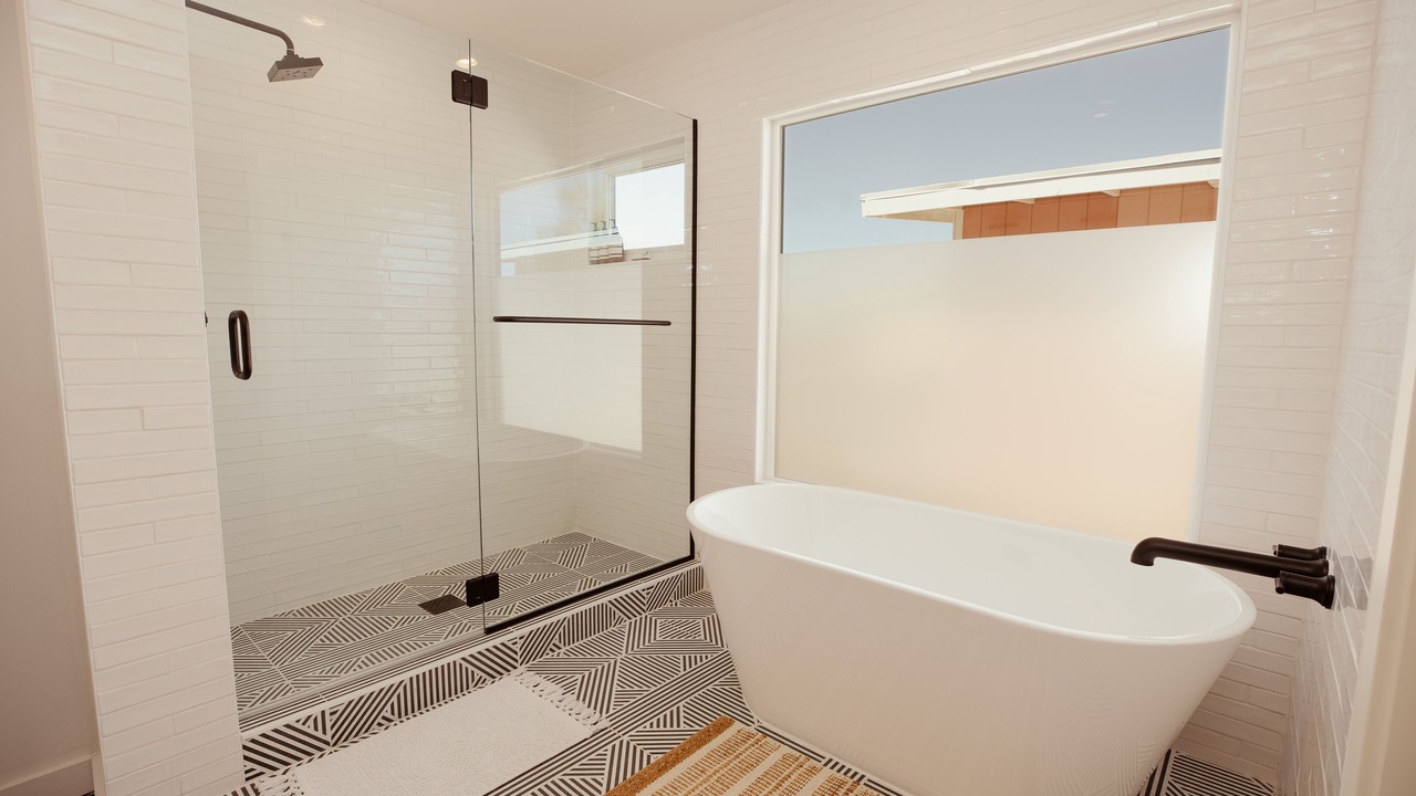 Photo of Bathroom in Landers