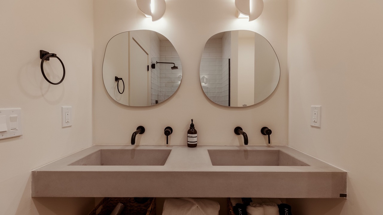 Photo of Bathroom in Landers