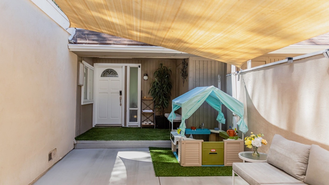 Photo of Patio Balcony in Laguna Hills