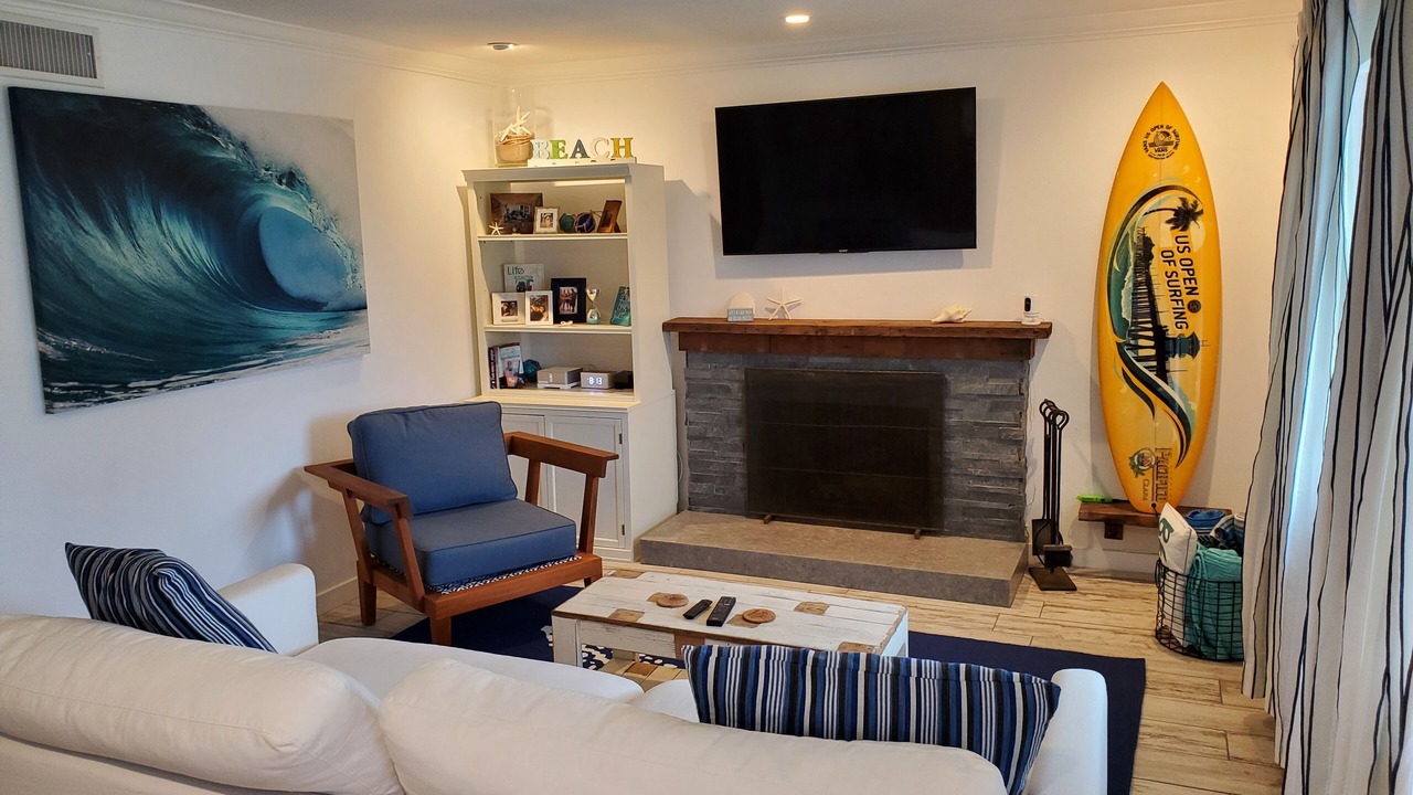 Photo of Livingroom in Huntington Beach