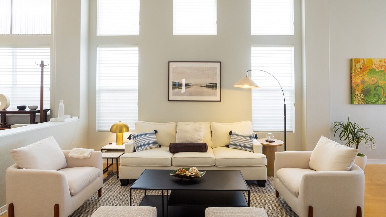 Photo of Livingroom in Fullerton