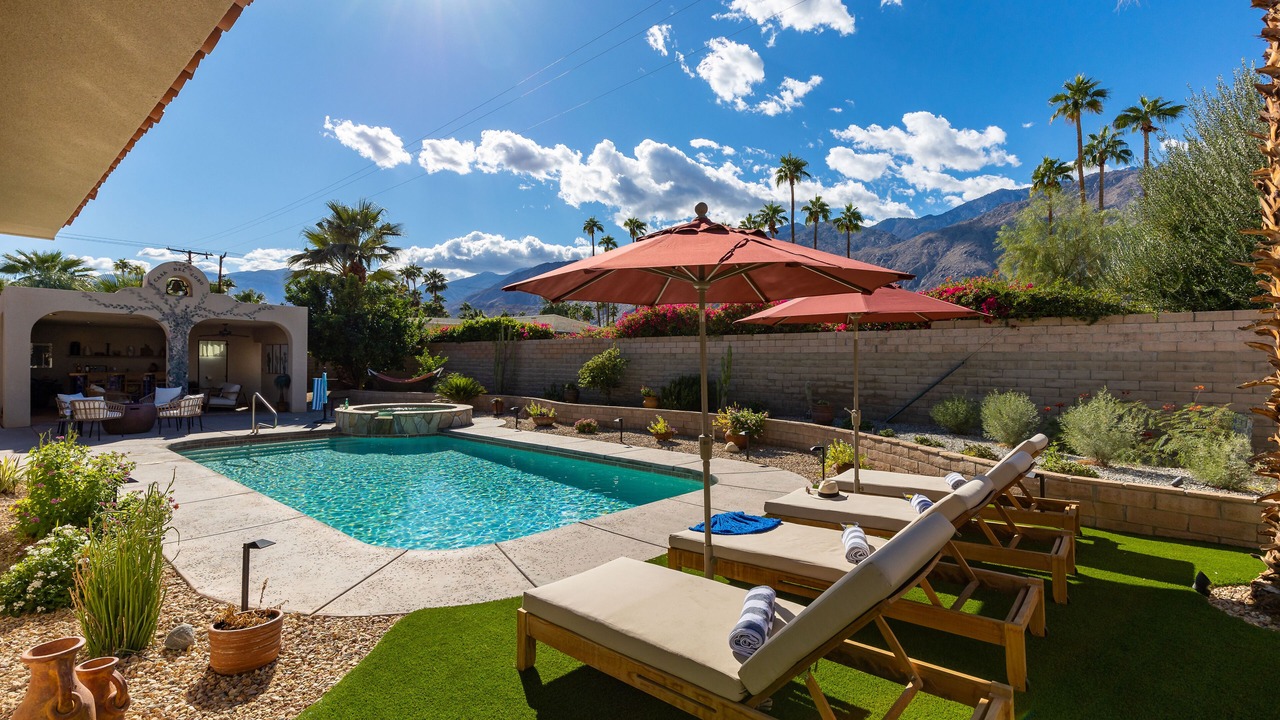 Photo of Outdoor in Warm Sands