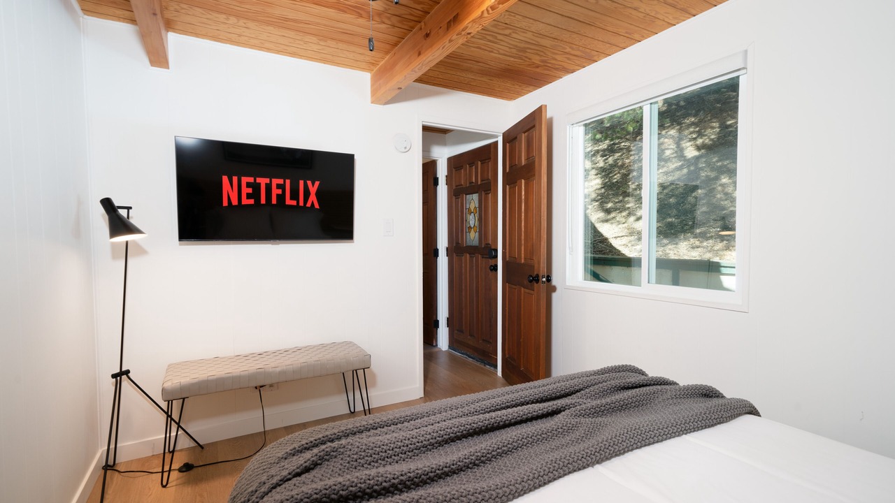 Photo of Bedroom in Crestline