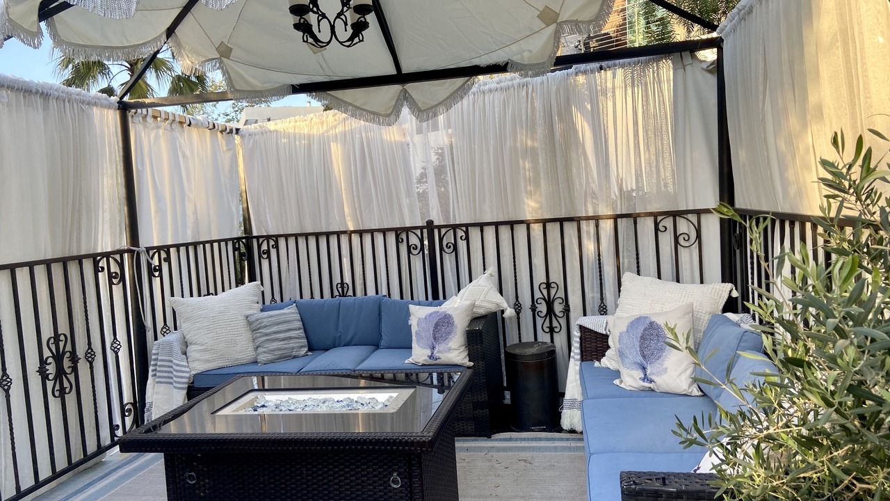 Photo of Patio Balcony in Malibu