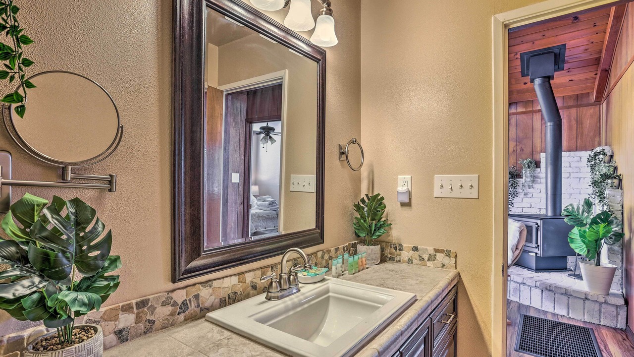 Photo of Bathroom in Yosemite Forks
