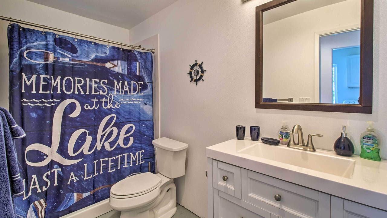 Photo of Bathroom in North Lakeport