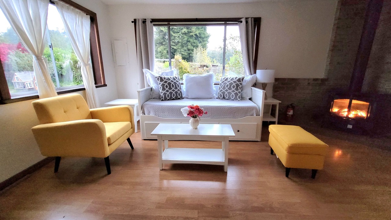 Photo of Livingroom in Fort Bragg
