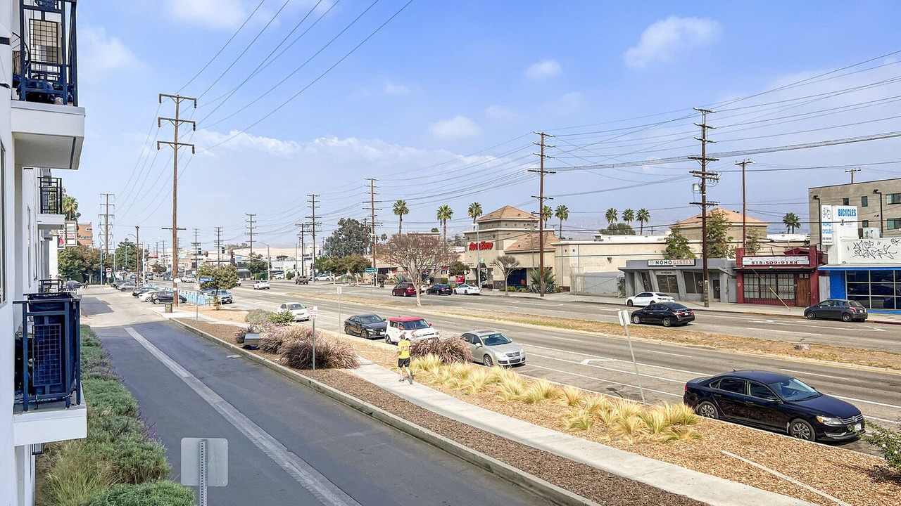 Photo of Others in NoHo Arts District