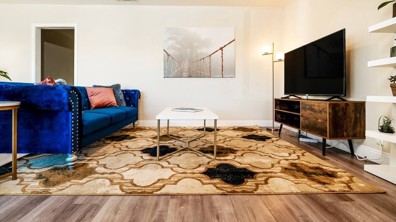Photo of Livingroom in Hawthorne