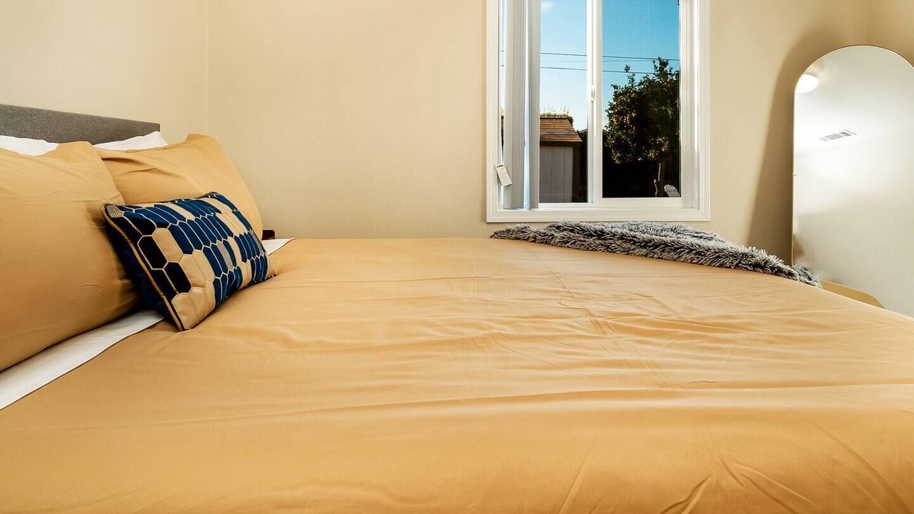 Photo of Bedroom in Hawthorne