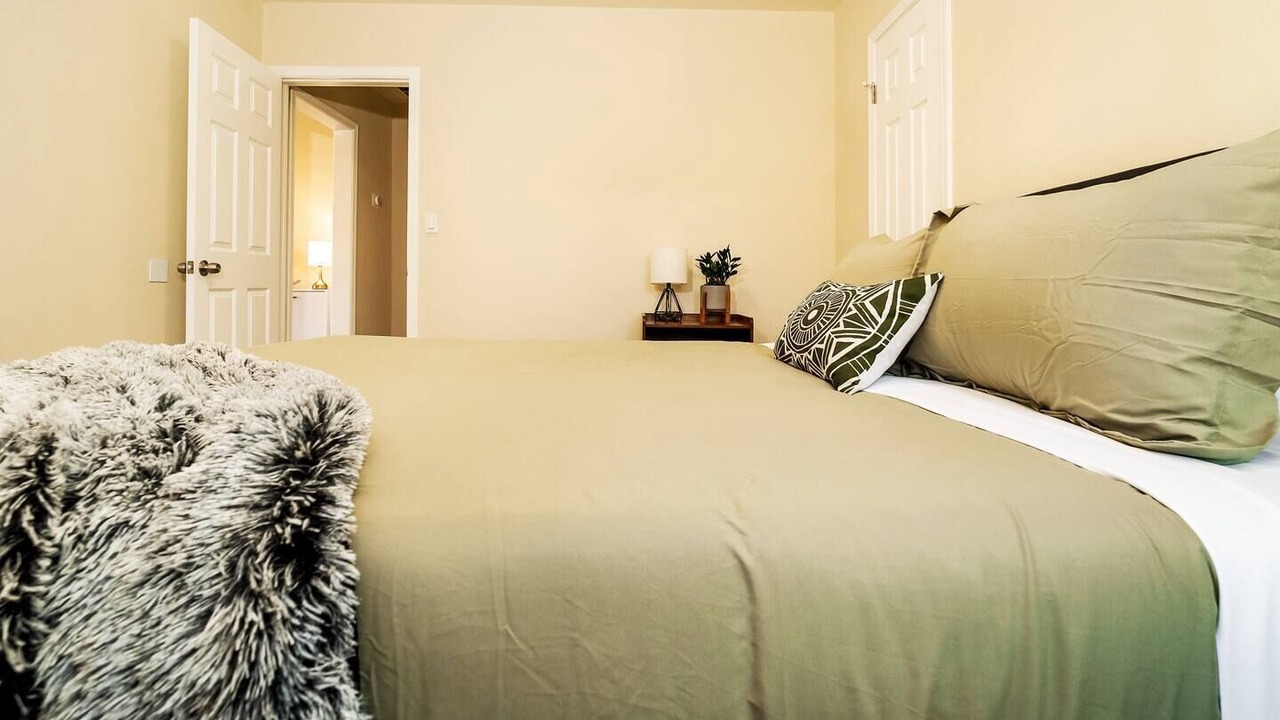 Photo of Bedroom in Hawthorne