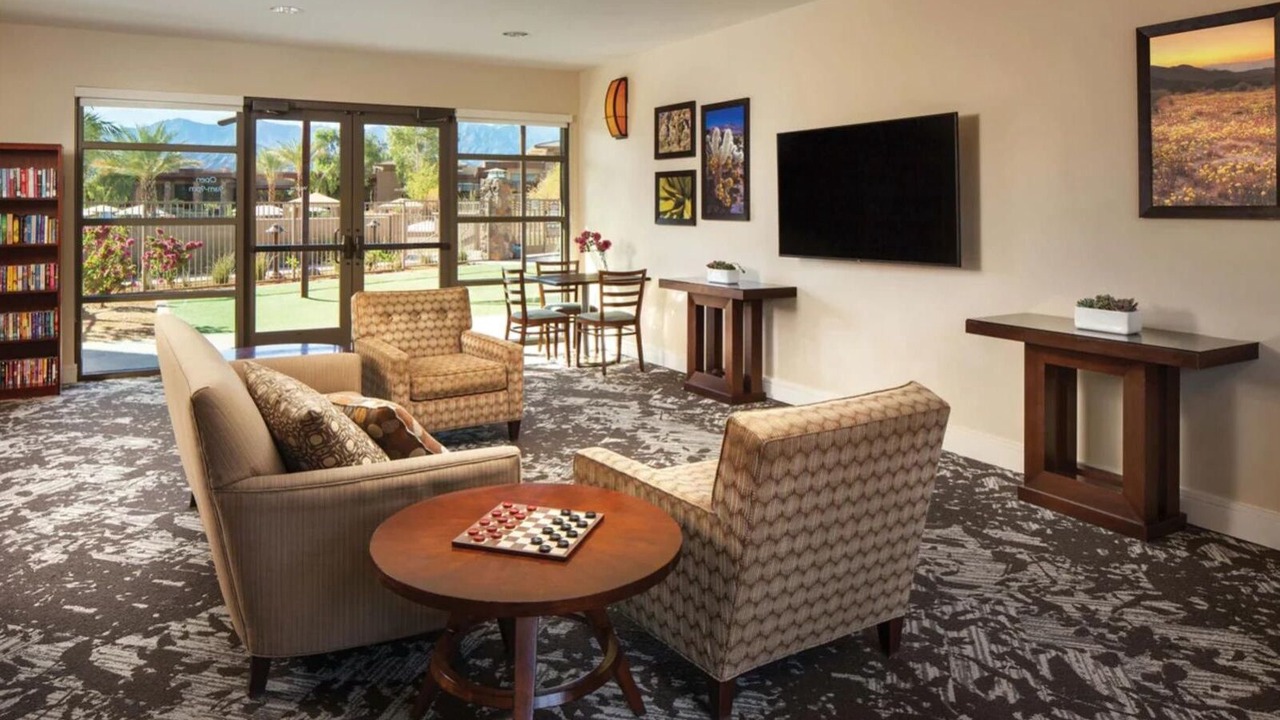 Photo of Livingroom in Palm Desert