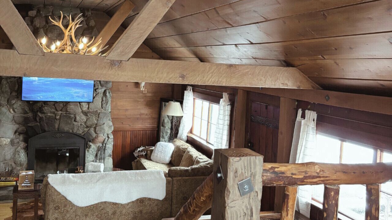 Photo of Livingroom in Wrightwood