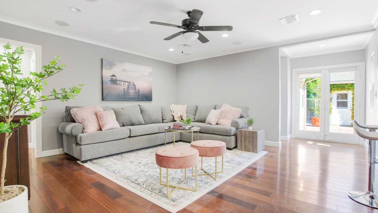 Photo of Livingroom in Sherman Oaks