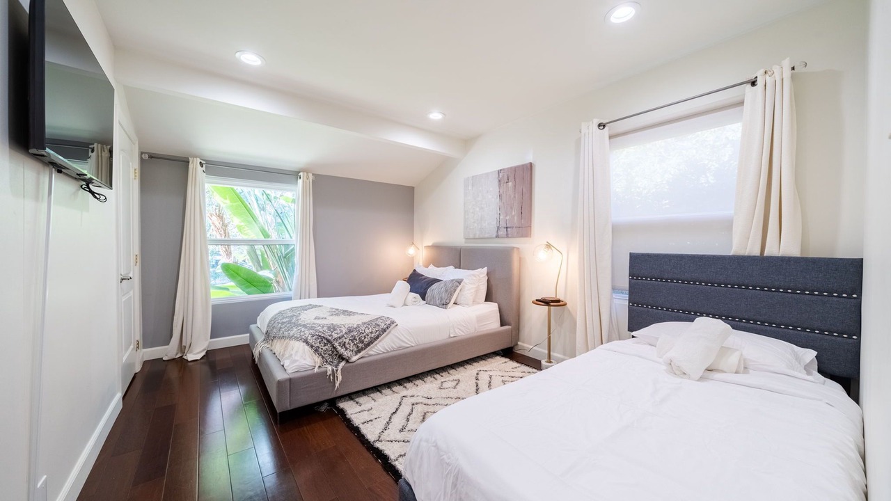 Photo of Bedroom in Sherman Oaks