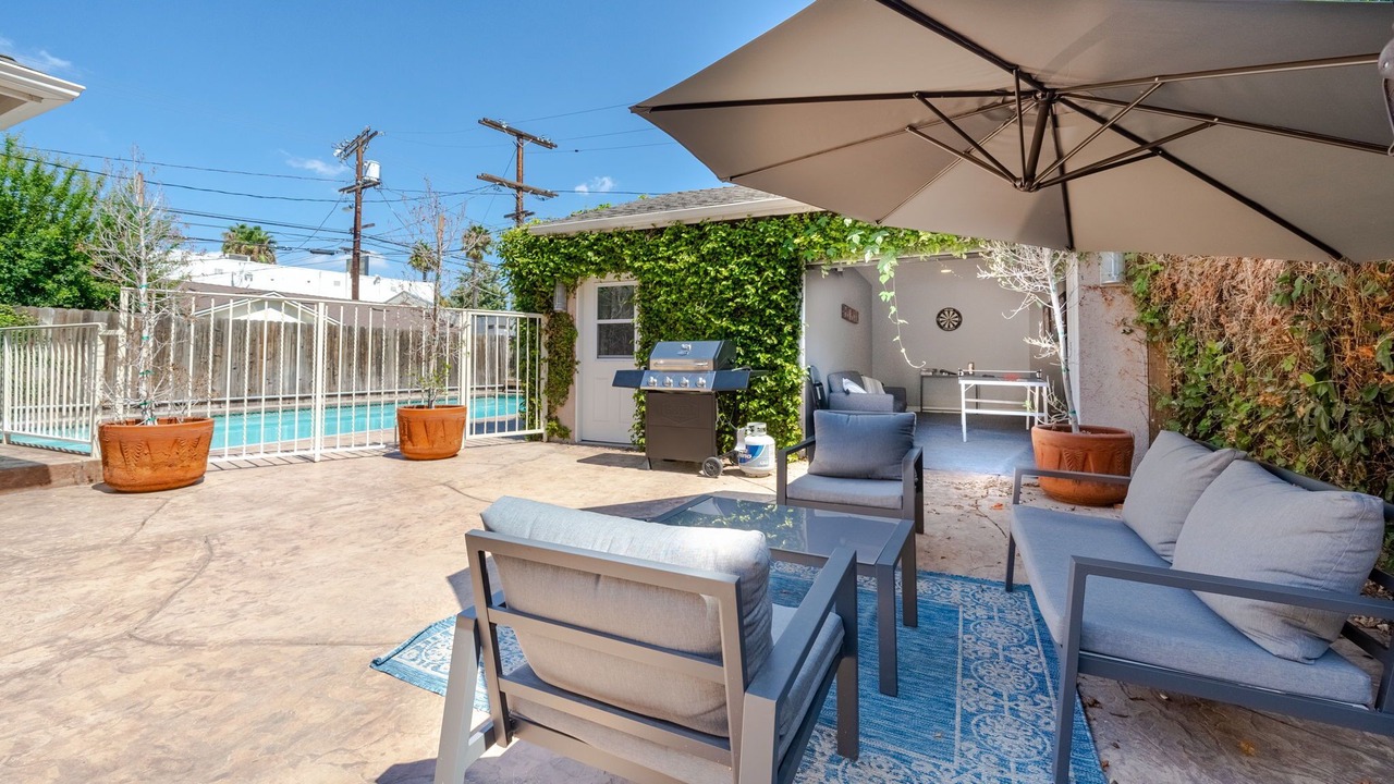 Photo of Outdoor in Sherman Oaks
