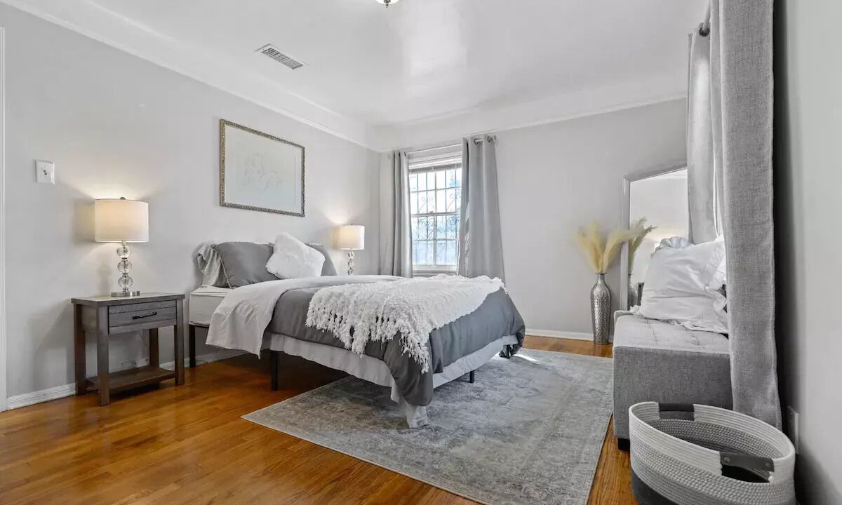Photo of Bedroom in Monterey Park