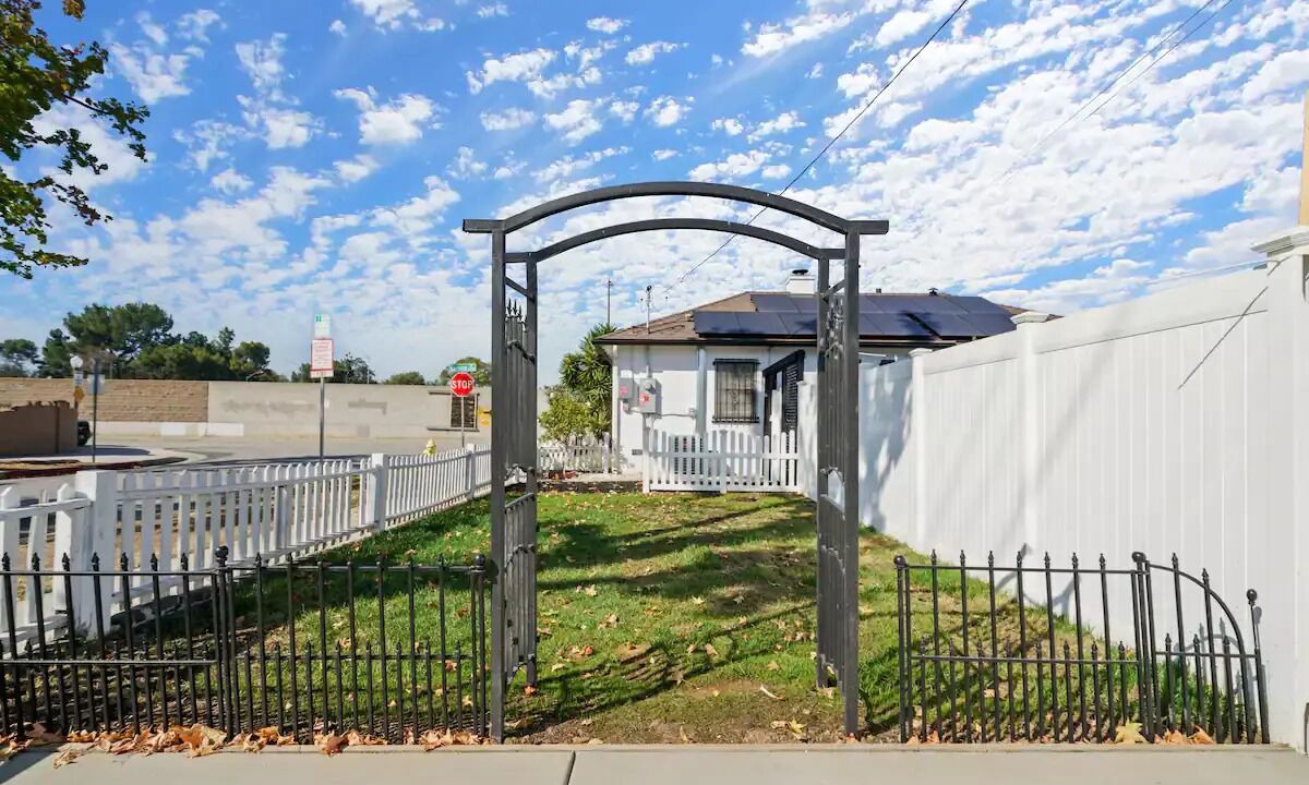 Photo of Outdoor in Monterey Park