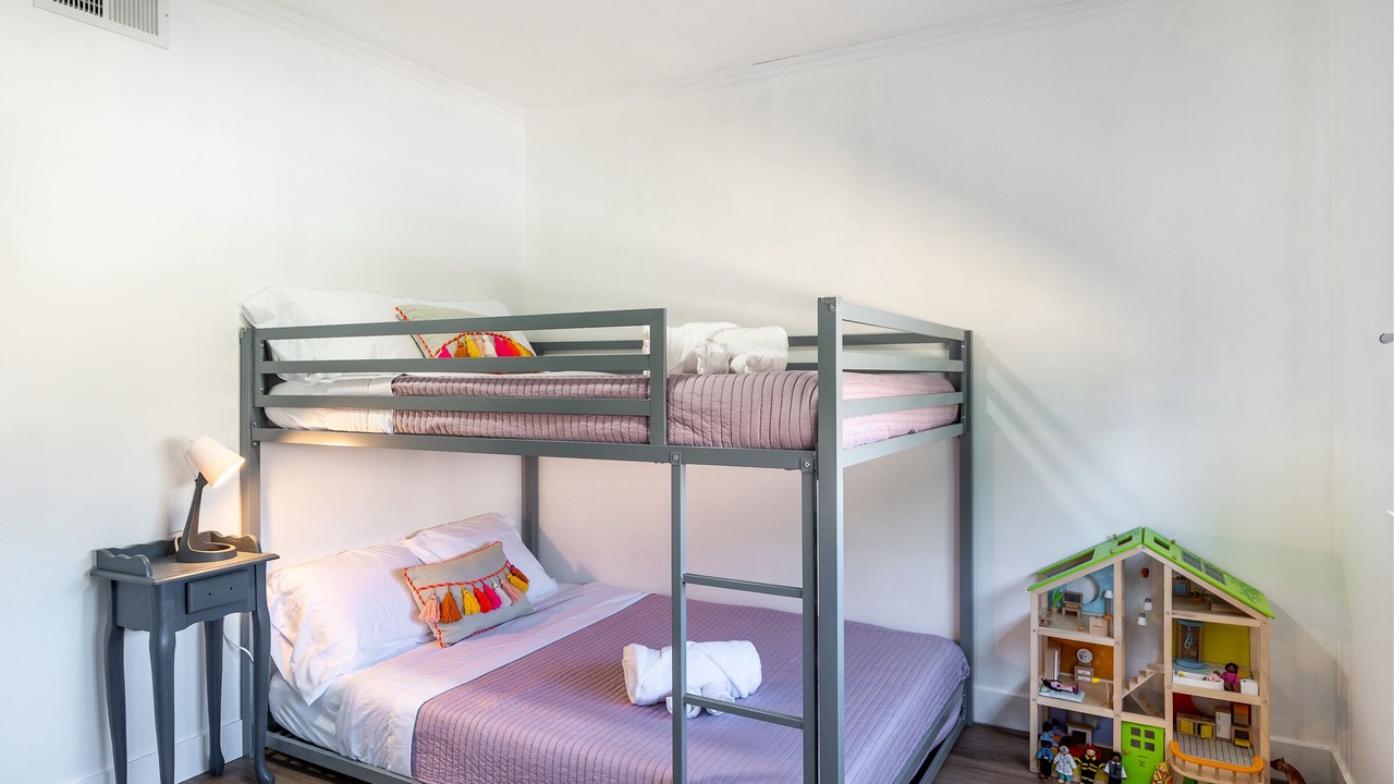 Photo of Bedroom in Walnut Valley