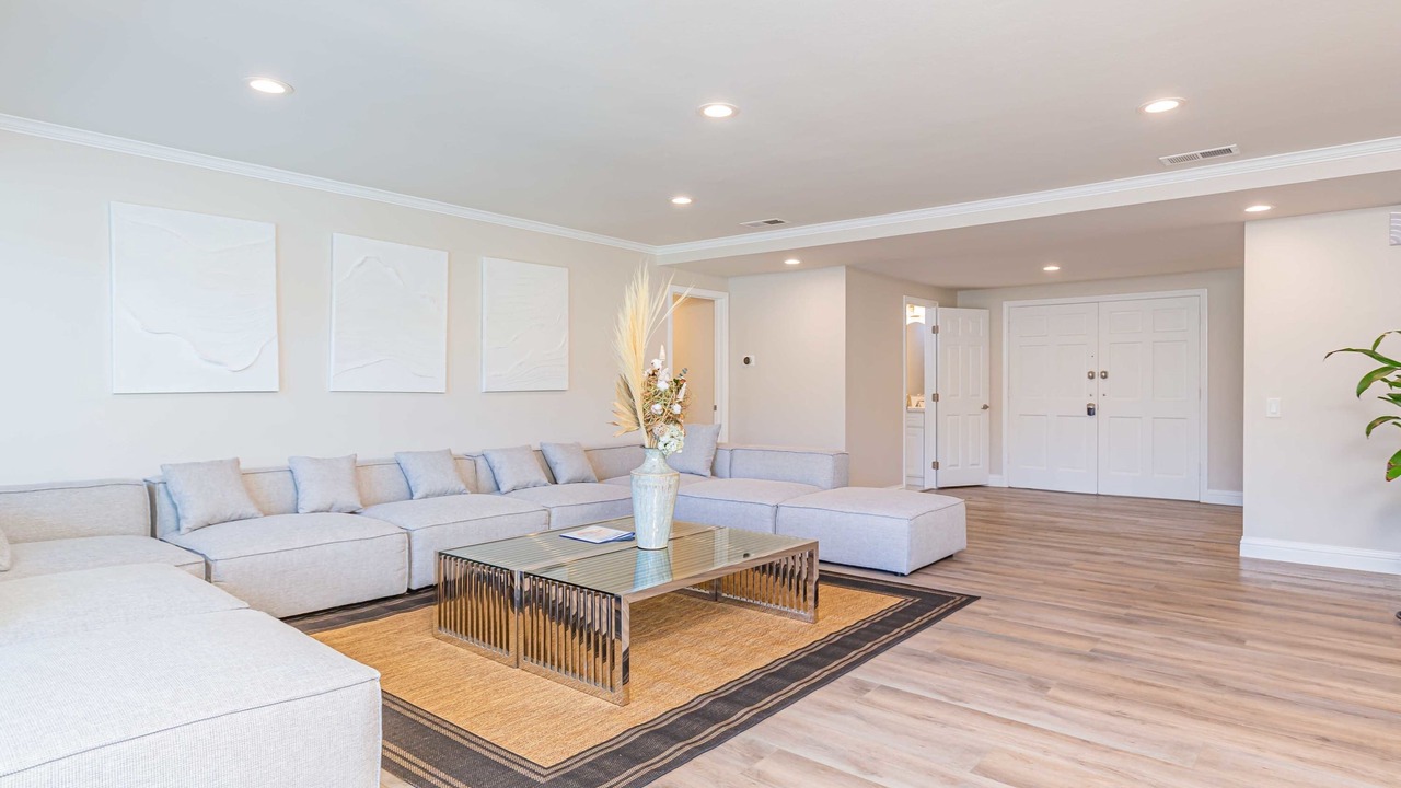 Photo of Livingroom in Glendora