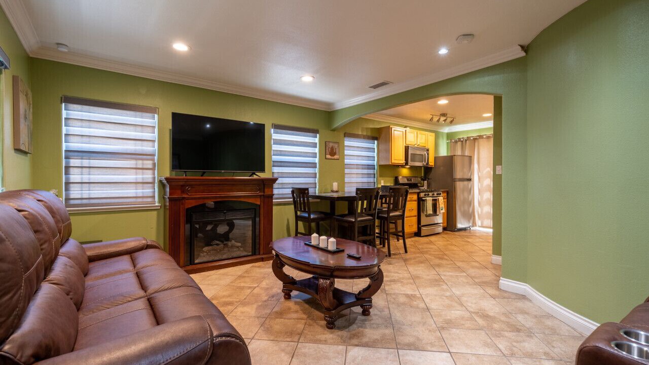 Photo of Livingroom in Azusa