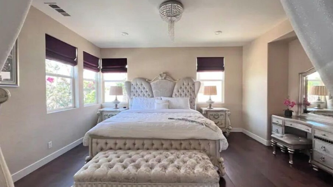 Photo of Bedroom in Portola Springs