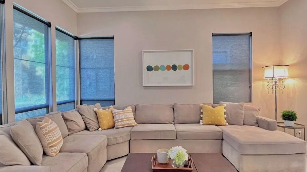 Photo of Livingroom in Portola Springs