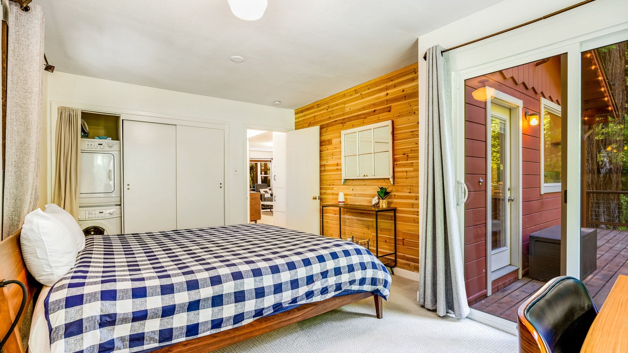 Photo of Bedroom in Cazadero