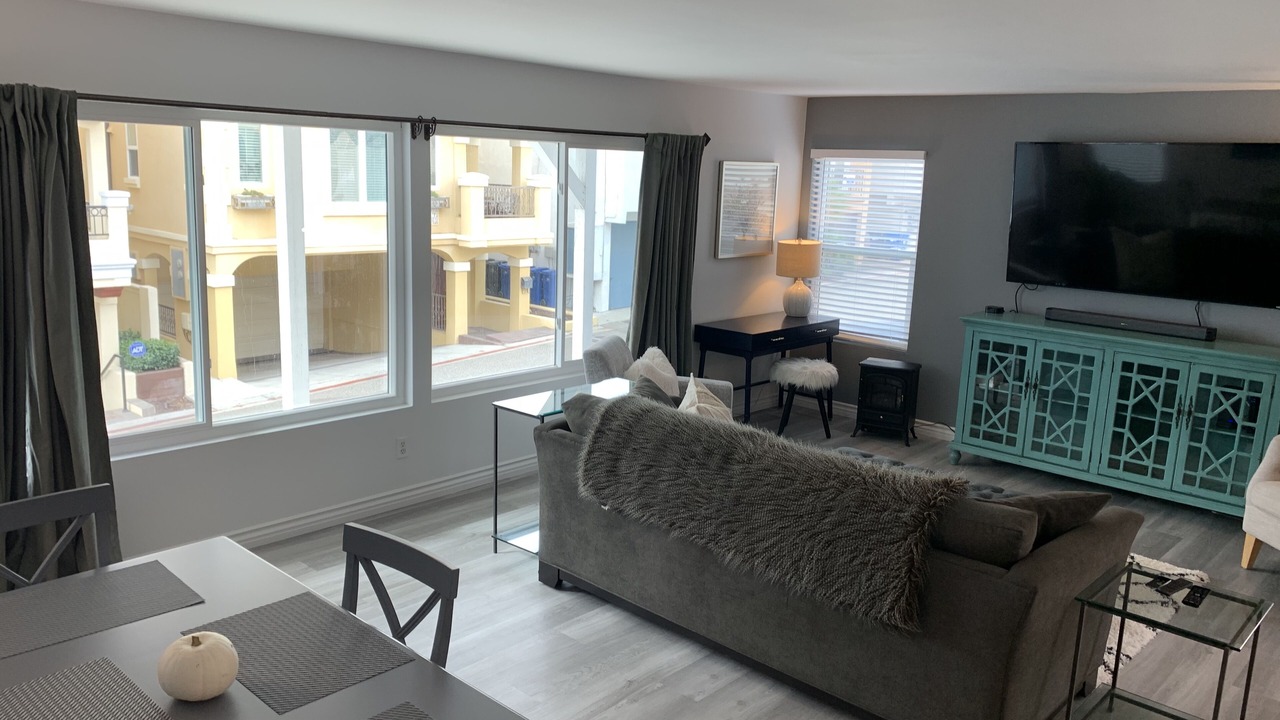 Photo of Livingroom in Hermosa Beach