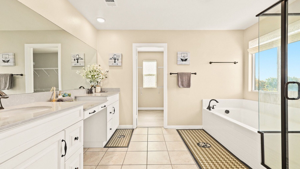 Photo of Bathroom in Ontario