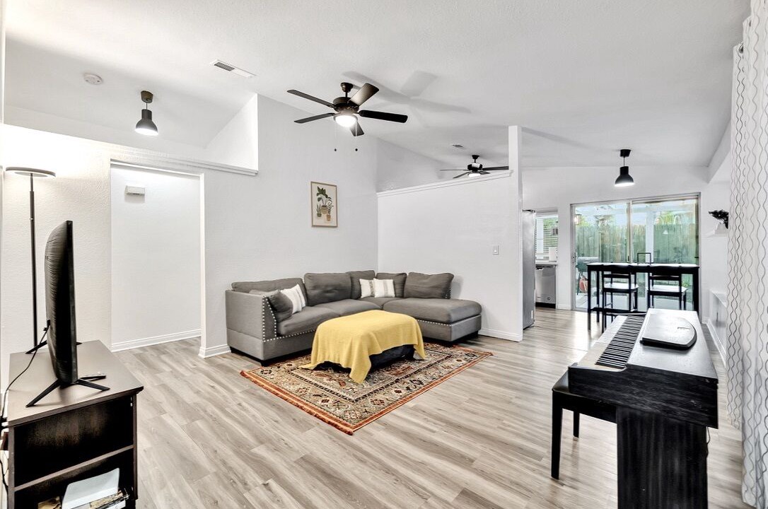Photo of Livingroom in Moreno Valley